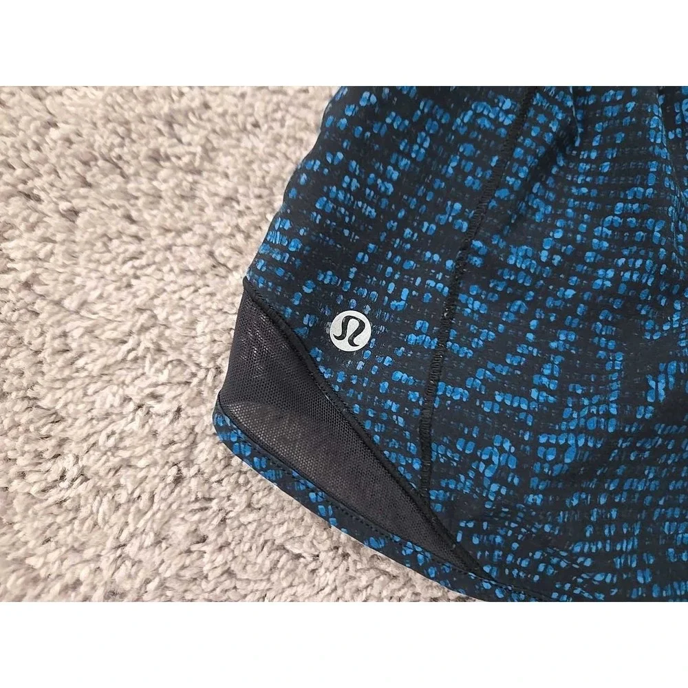 Lululemon Shorts Womens 6 Blue Black‎ Abstract Running Athleisure Gym